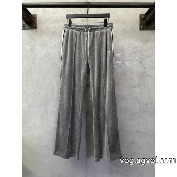 セリーヌ無性に欲しい 海外よりお届け限定品 こだわりコピー 通販スラックス.