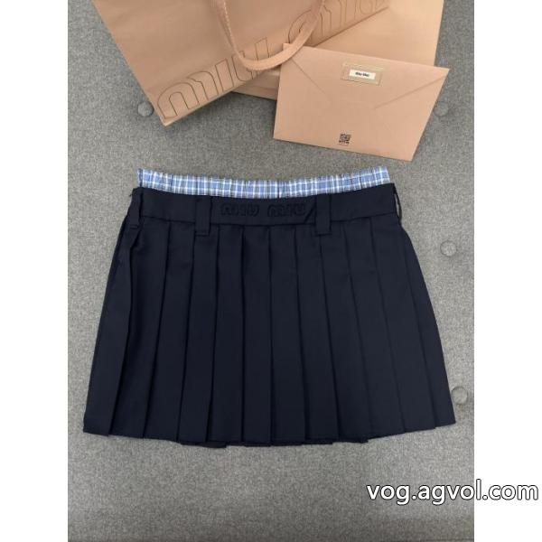 スラックス雑誌掲載 HOT人気セール 大絶賛！ MIUMIUブランド コピー s 級..