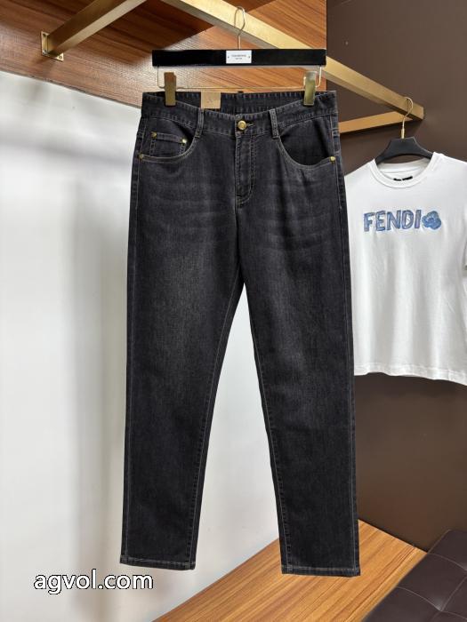 ギフトにも！ 最新ルック 気に入った商品偽物 ブランド ショップジーンズPRADA._0_1