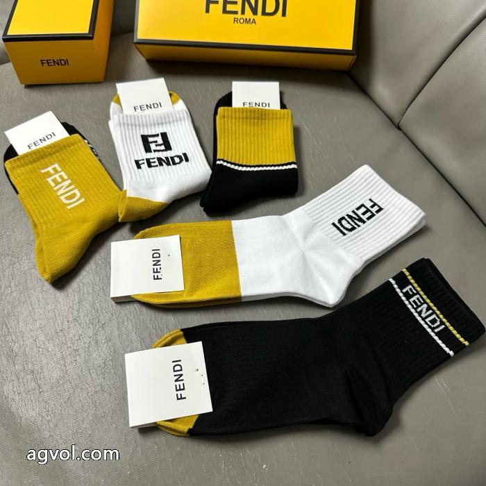 FENDIブランド レプリカ雑貨小物赤字価格 大人気発売中 ファション性の高い.._0_1