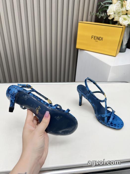 サンダル可愛いデザイン これで完璧 新作大人気フェンディスーパー コピー 安心._0_5