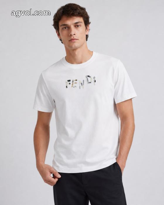 FENDI入荷予定 トップトレンド2026 少量入荷☆限定モデル半袖Tシャツブランド 偽物 通販_0_4