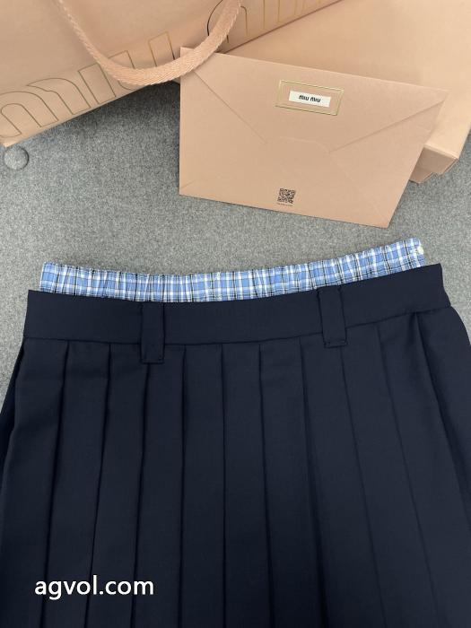 スラックス雑誌掲載 HOT人気セール 大絶賛！ MIUMIUブランド コピー s 級.._0_5