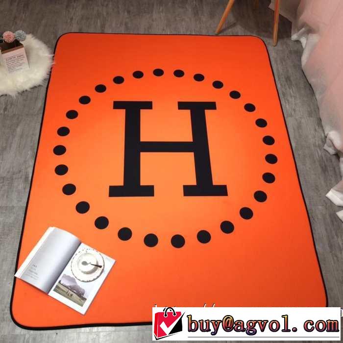 クールな印象を引き立て  エルメス HERMES 2019年の夏のマスト カーペット お部屋に馴染みやすい 