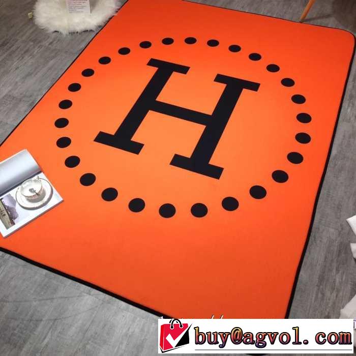 クールな印象を引き立て  エルメス HERMES 2019年の夏のマスト カーペット お部屋に馴染みやすい