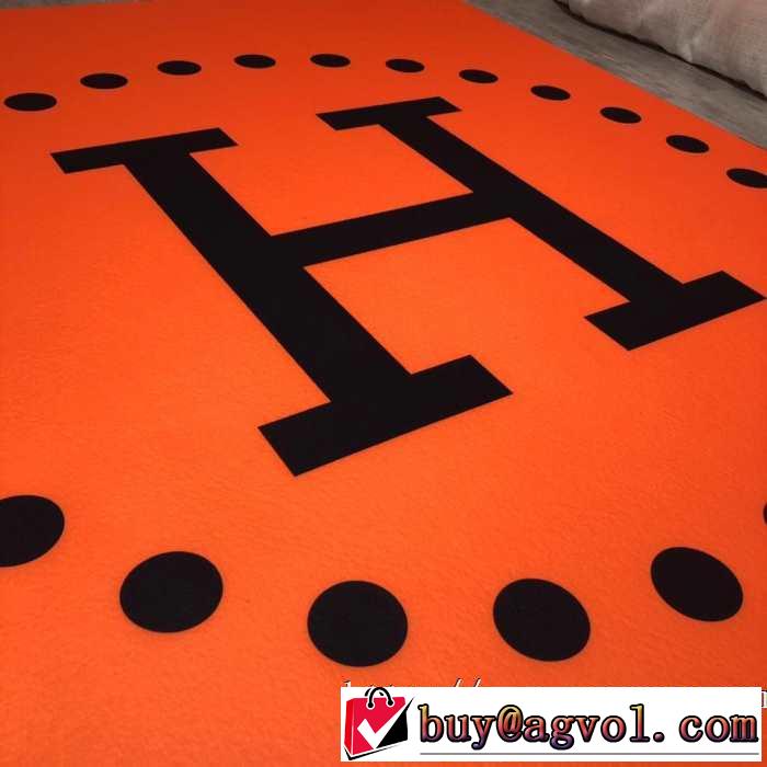 クールな印象を引き立て  エルメス HERMES 2019年の夏のマスト カーペット お部屋に馴染みやすい
