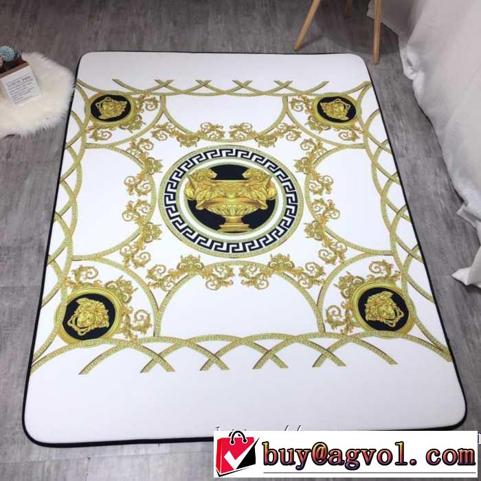 《2019年》今、注目のストリート ヴェルサーチVERSACE あなたにぴったりのタイプ ラグカーペット さらに抗菌防臭加工 
