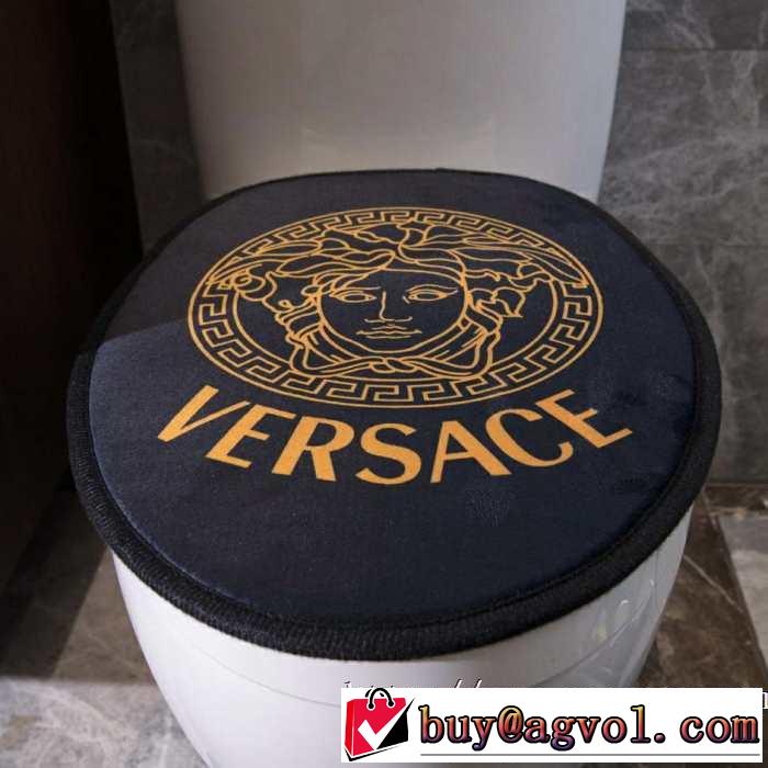 ヴェルサーチVERSACE 2019年春夏シーズンの人気 ラグカーペット 寒い冬でも足元からぽかぽか 心地よい手触り