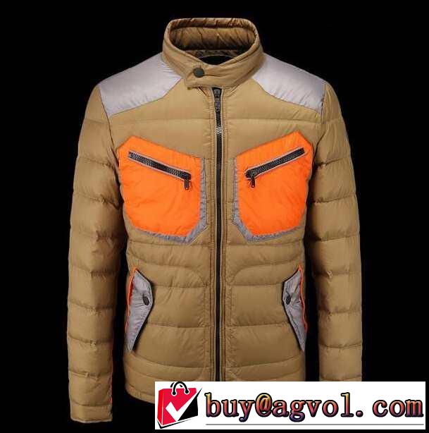 存在感◎ 2014秋冬 moncler モンクレール ダウンジャケット ダウンフェザーを使用した