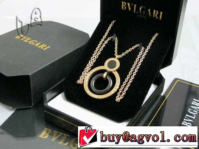 一味違うケーブル編みが魅力満点 2014春夏 bvlgari ブルガリ ネックレス、ペンダントトップ、チョーカー