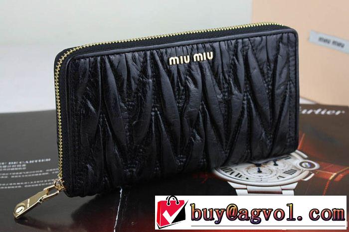 超人気美品◆ 2014 miumiu ミュウミュウ  レディース長財布