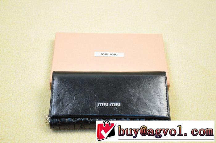 欧米雑誌 2014秋冬 miumiu ミュウミュウ レディース長財布