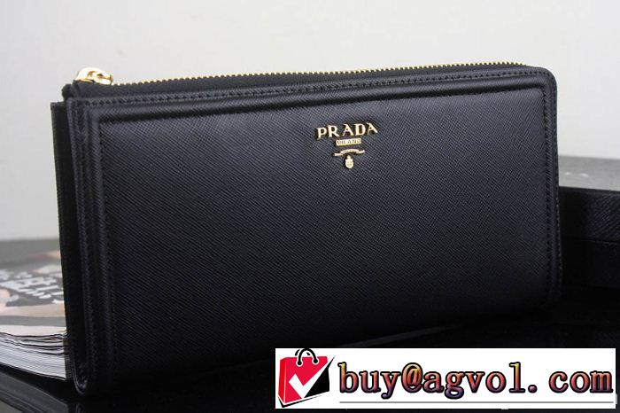  ◆モデル愛用◆ 2014 prada プラダース長財布