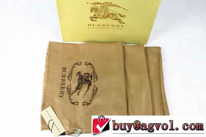 秋冬 2014 高級感溢れるデザインburberry バーバリー美品 おしゃれなマフラー 女性用