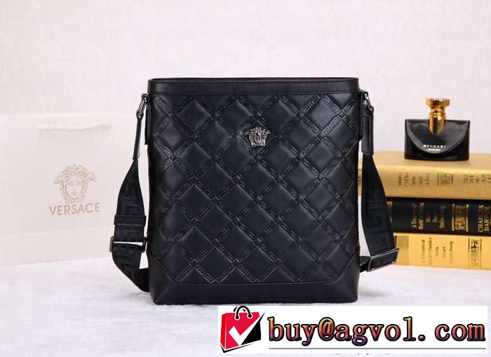 VERSACE ヴェルサーチ 2015 存在感◎ メンズ用 ショルダーバッグ v1449-4
