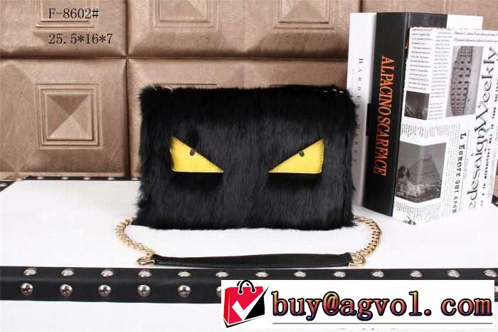 2015 fendi フェンディ 完売品！レディースショルダーバッグ f-8602