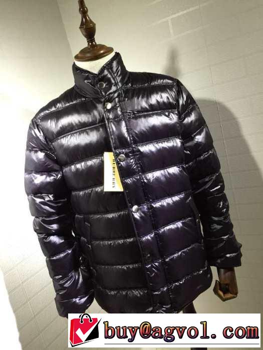 デザイン性の高い 2015 burberry バーバリー ダウンジャケット 保温性を発揮する