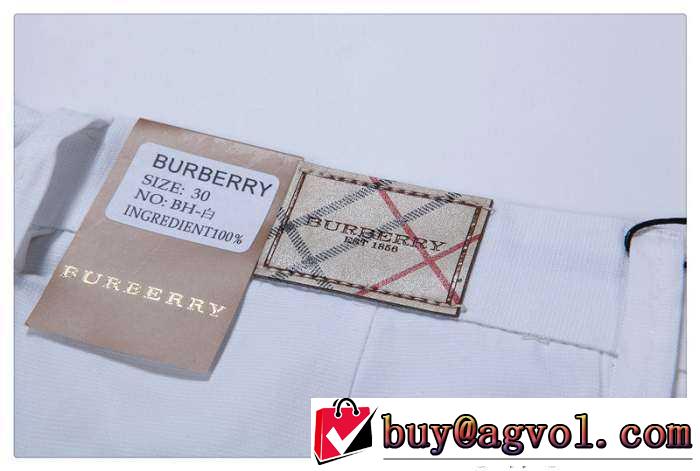 美品 2016春夏 burberry バーバリー 伸縮性のある　チノパン .
