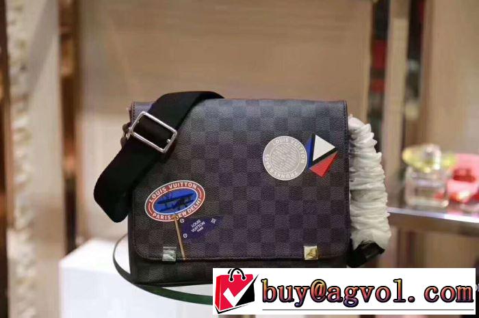 斜め掛けバッグ 2017秋冬 ルイ ヴィトン LOUIS VUITTON 落ち着いた感覚