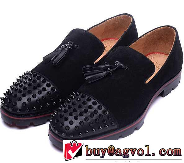 2017最新入荷 クリスチャンルブタン めちゃくちゃお得CHRISTIAN LOUBOUTINフラットシューズ