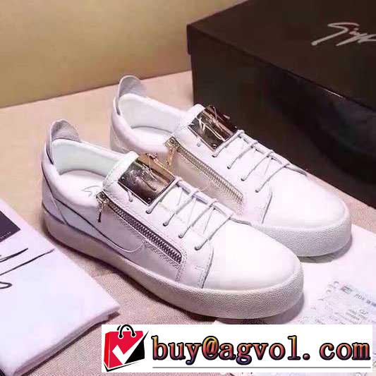 2017春夏 Giuseppe Zanotti ジュゼッペザノッティ 超目玉 フラットシューズ 2色可選 着用