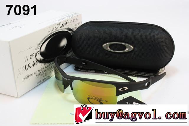 落ち着いた感覚2017春夏サングラス オークリー OAKLEYファッション 人気