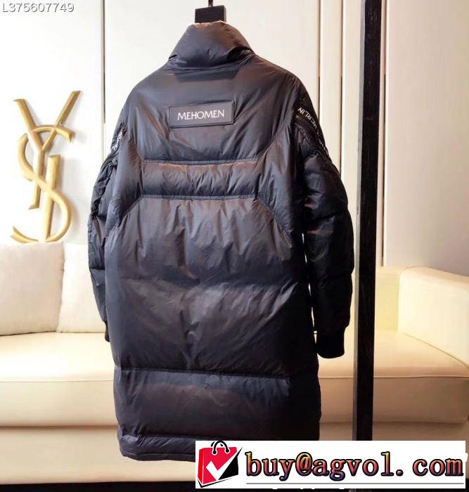 非常に人気の高い  MONCLER モンクレール ダウンジャケット ストリートで人気の高い