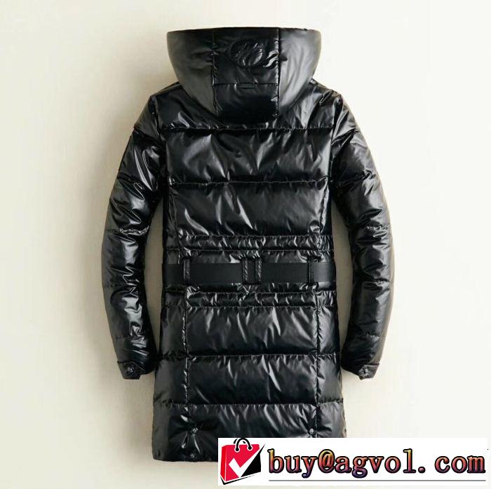 年末年始セールお早めに!! 今年っぽいトレンド商品 MONCLER モンクレール ダウンジャケット