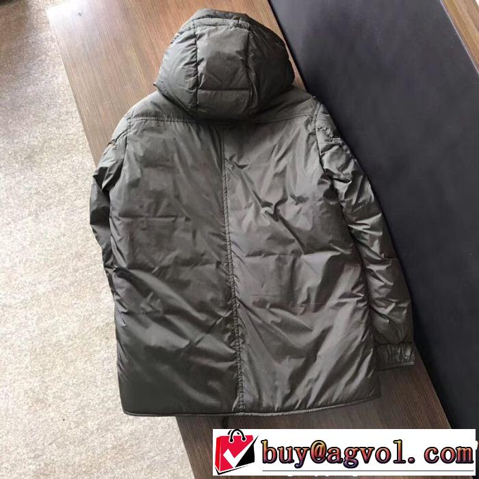 お得なレアアイテムが多数 非常に人気の高い  MONCLER モンクレール ダウンジャケット