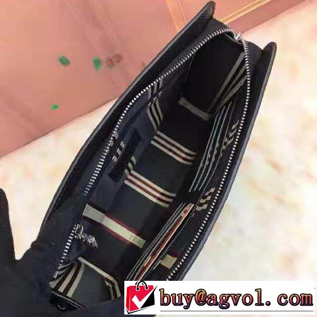 SALE品追加 バリー 大人気ブランド BALLY 今年人気定番 ポーチ 人気デザインで欲しい
