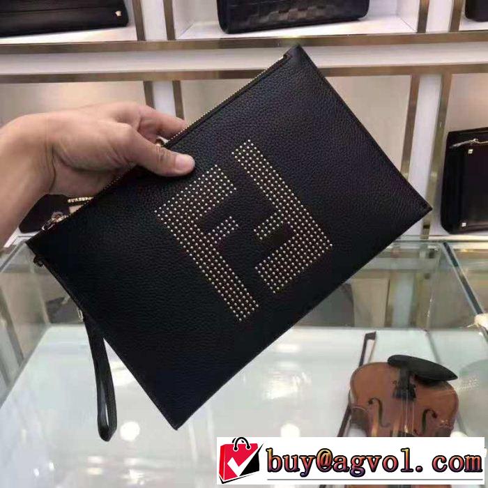 最終数量限り！ フェンディ注目美品  FENDI 欧米韓流 ポーチ海外先行発売！