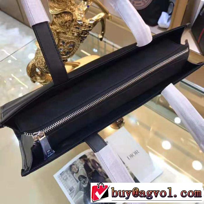 フェンディ2018年秋冬シーズン  FENDI ファッションの最先端！ ハンドバッグ 格上げ！