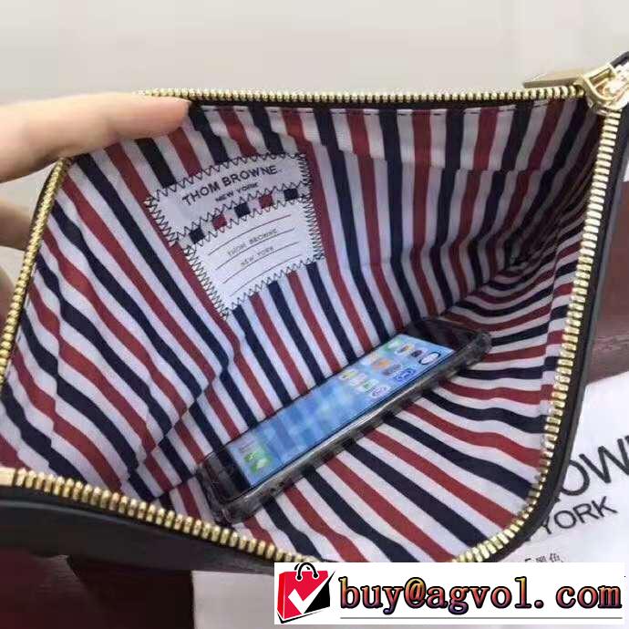 オシャレを満喫できるトムブラウン国内完売 THOM BROWNE ポーチ 2018【SALE！】