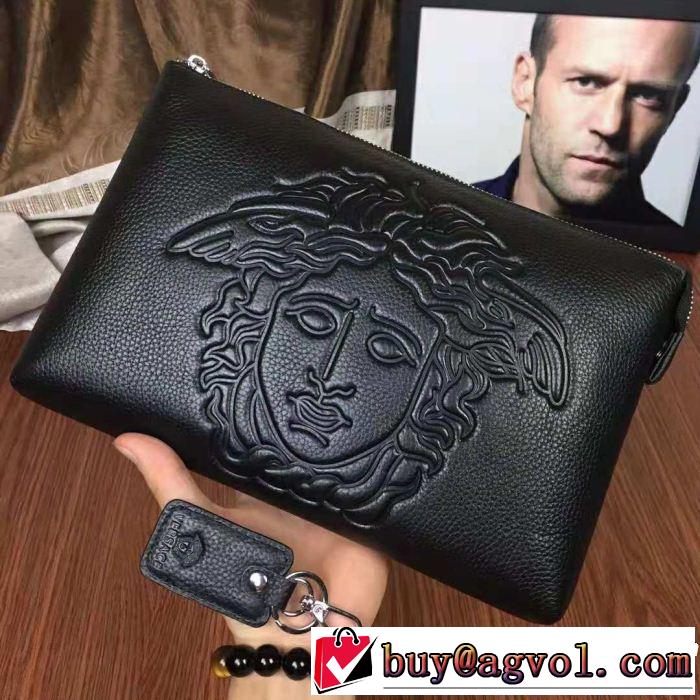 ヴェルサーチ個性的なモデル VERSACE ポーチ 2018年秋冬入荷人目を引く存在感