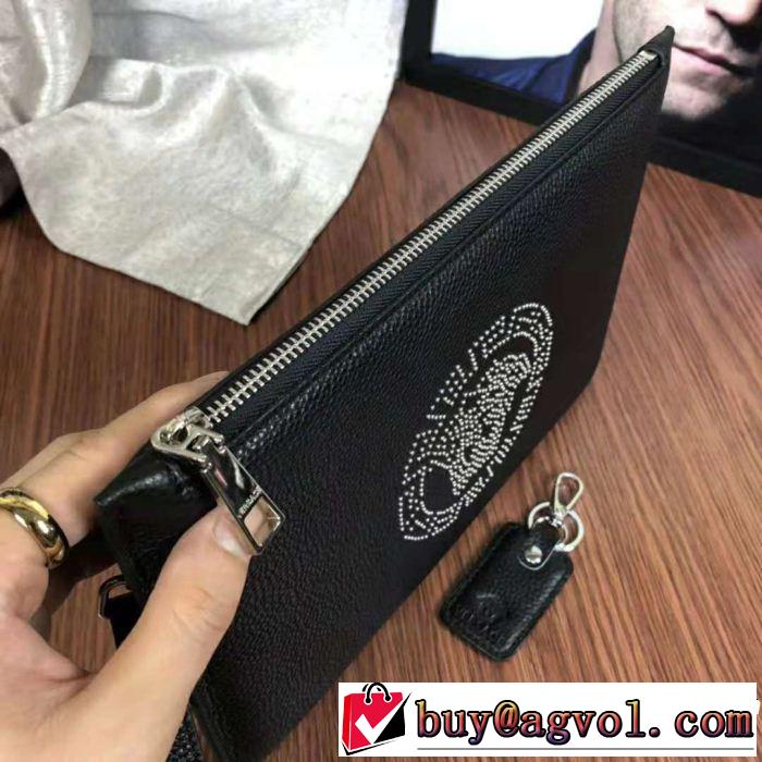 希少性の高い ポーチ ヴェルサーチ18ＳＳ美品 VERSACE 上品でファッション
