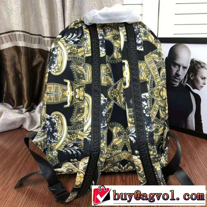 ファッショニスタ愛用リュック、バックパック  ヴェルサーチ長く使える！ VERSACE 2018年秋冬入荷