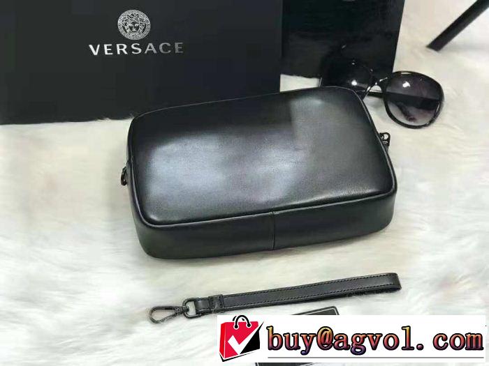 美品*入手困難 ヴェルサーチ最近人気一番！VERSACE ポーチ2018年秋冬入荷ユニークな