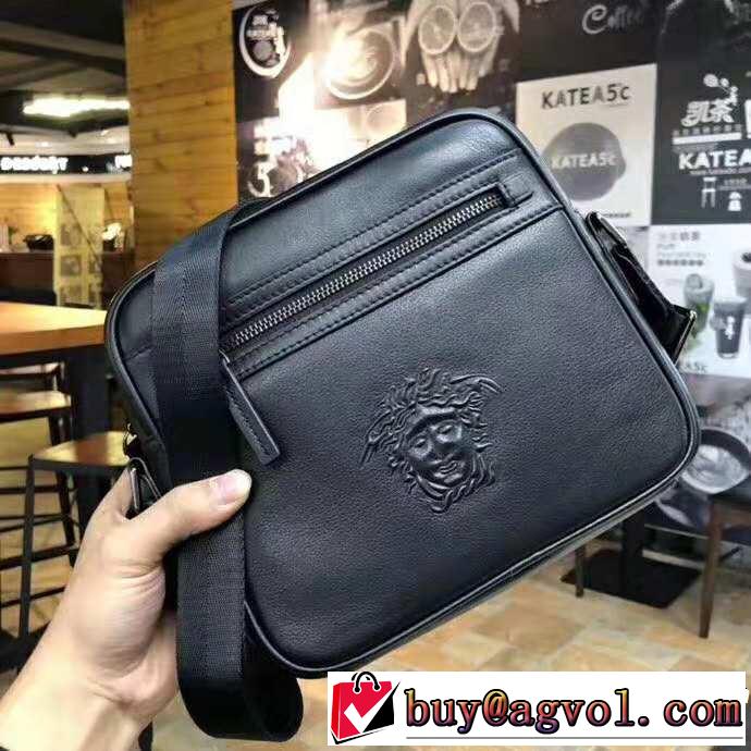 2018新品入荷 ヴェルサーチ 華やかさ満点 VERSACE 品良く 手持ち&ショルダー掛け