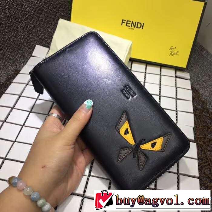 フェンディ FENDI 圧倒的人気新着 長財布 お買い得特価