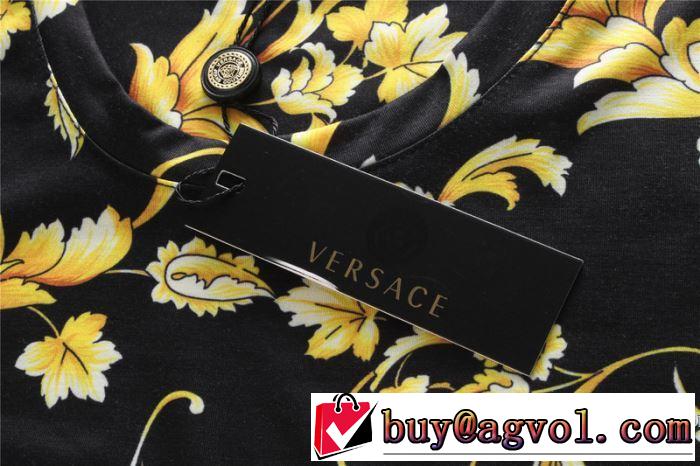 ヴェルサーチ VERSACE 半袖Tシャツ ラックスした雰囲気 大人キレイめ 2018春夏新作