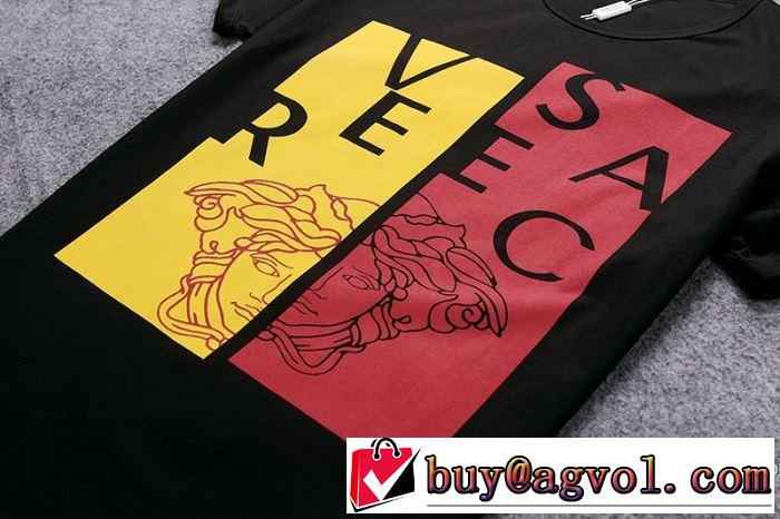 肌に馴染みやすい 軽量で薄手の 2018春夏新作 ヴェルサーチ VERSACE 半袖Tシャツ 3色可選