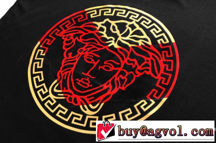 注目美品 2018春夏新作 通気性に優れた ヴェルサーチ VERSACE 3色可選 半袖Tシャツ