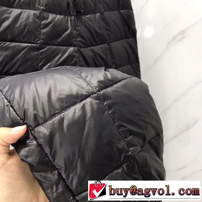 デニムパンツ 根強い人気定番商品 大人気商品再入荷! MONCLER モンクレール
