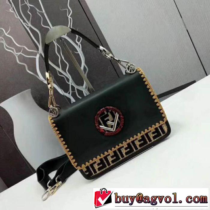 多色可選 2018夏の定番新品到来! 超人気美品 フェンディ FENDI バッグ レディース