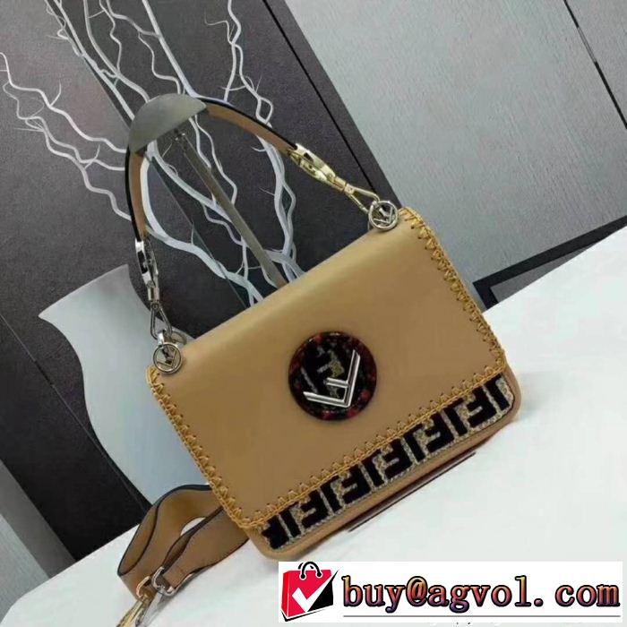 多色可選 2018夏の定番新品到来! 超人気美品 フェンディ FENDI バッグ レディース