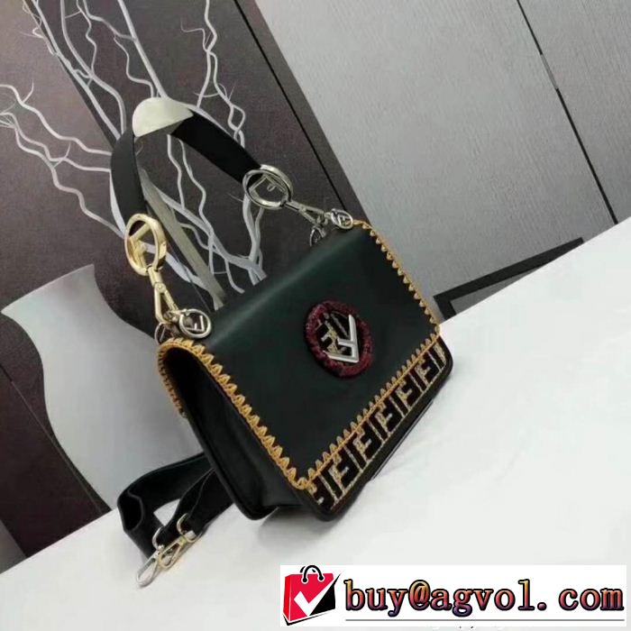 多色可選 2018夏の定番新品到来! 超人気美品 フェンディ FENDI バッグ レディース