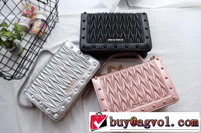  2018年秋冬入荷  ミュウミュウ MIUMIU  ショルダーバッグ  3色可選　人目を引く存在感