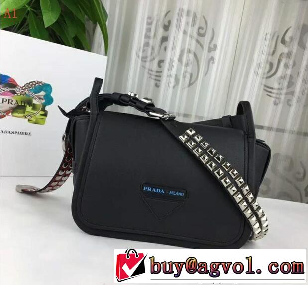  上品でファッション PRADA プラダ 希少性の高い  ショルダーバッグ 多色可選