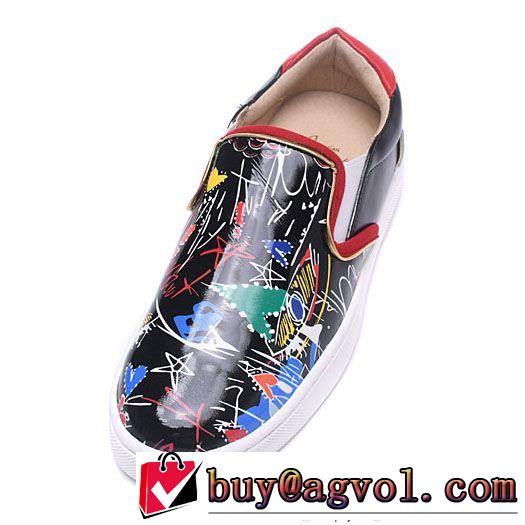 希少性の高いルブタン偽物Christian Louboutin超人気新品スリッポンカジュアルブラックスニーカーレザー採用