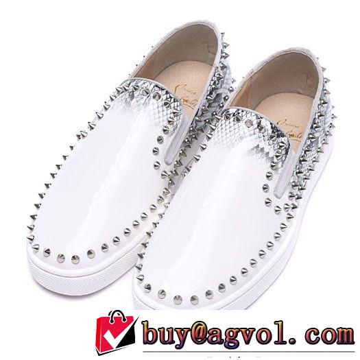 愛用者が多いルブタンコピーPIK BOAT PATENT白Christian Louboutinスリッポンローカットスポーティスニーカースパイク本革